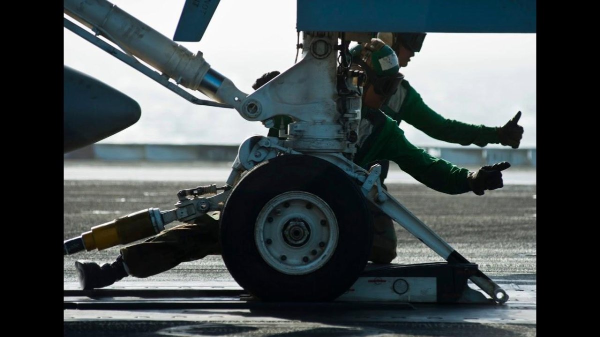 Электромагнитная катапульта для авианосцев