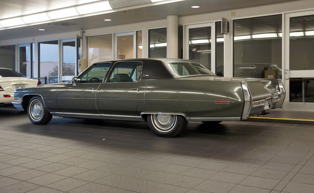 Cadillac Fleetwood Brougham 1972