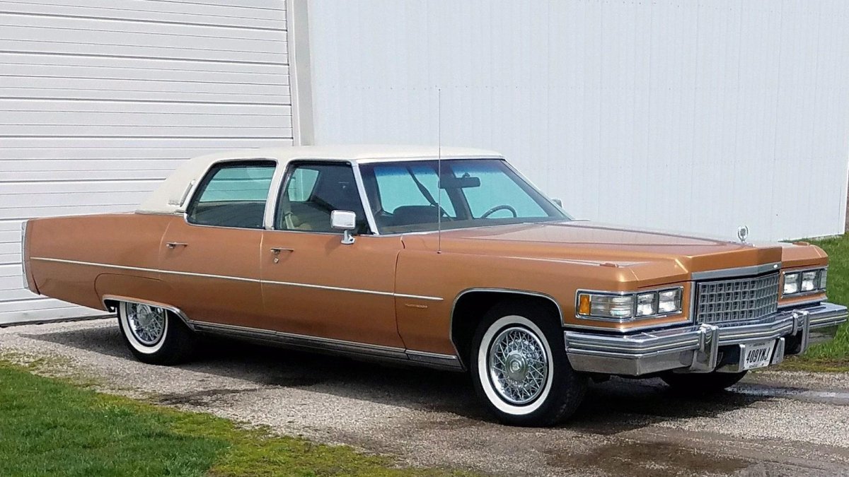 Cadillac Fleetwood Brougham 1976