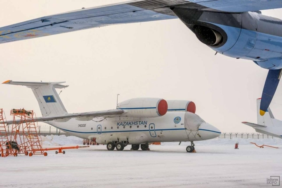 Самолет АН 74 МЧС