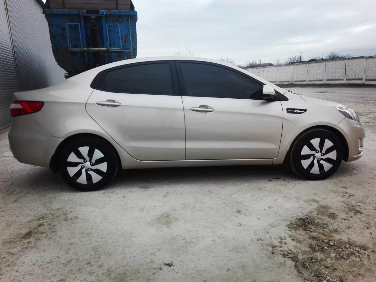 Kia Rio 3 диски r15