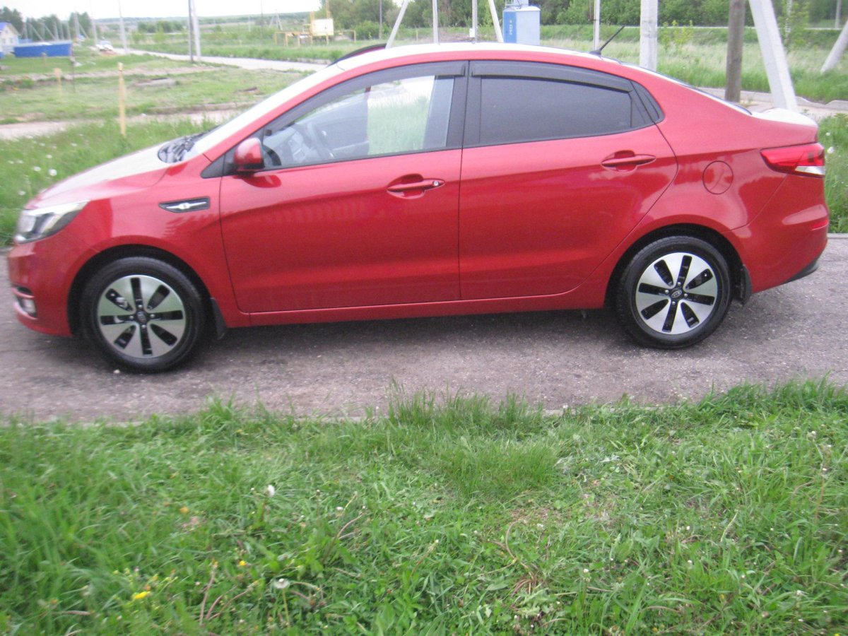 Kia Rio 4 r15