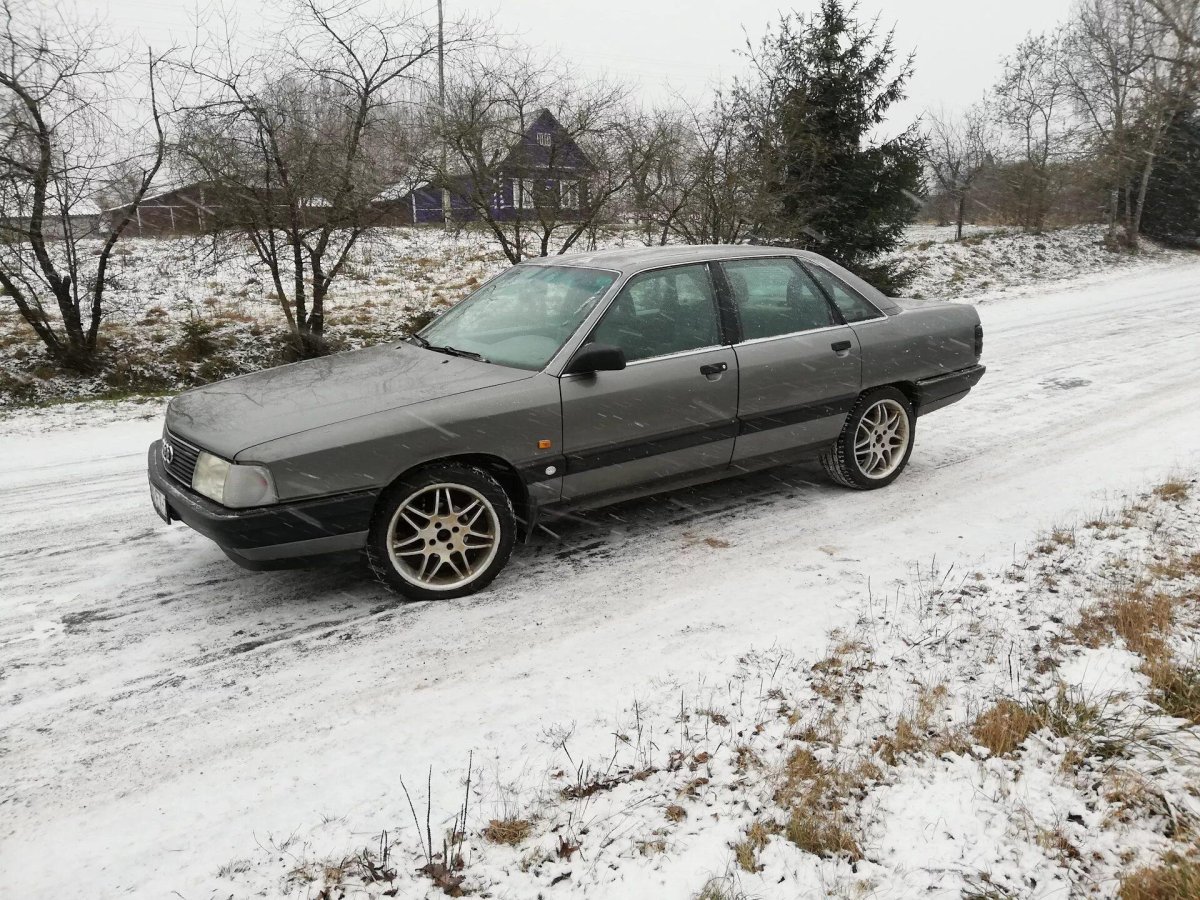 Ауди 100 с3 r17