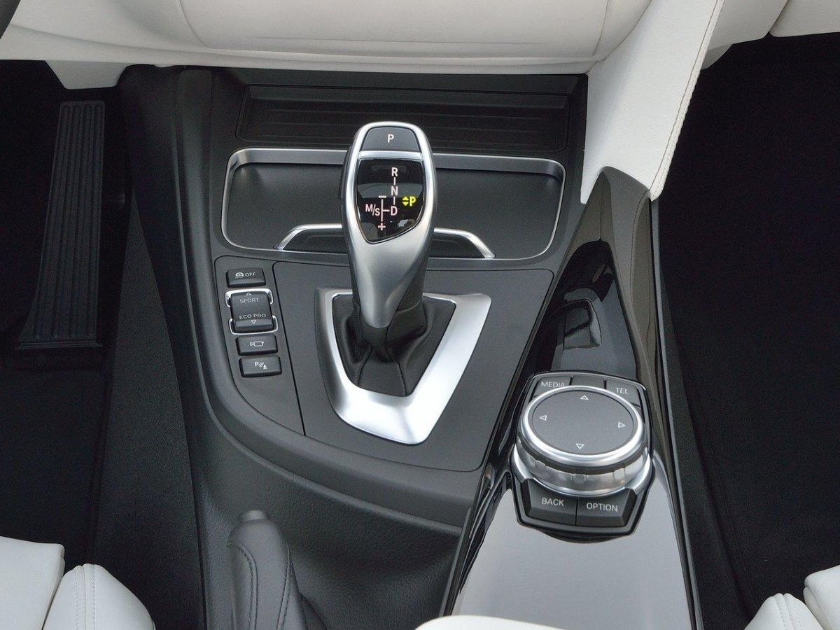 BMW 320 f10 XDRIVE коробка передач механика