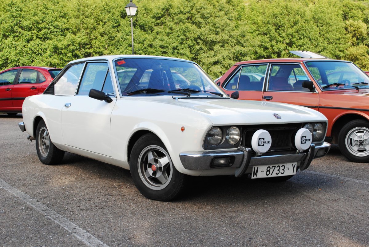 Seat 124 Coupe
