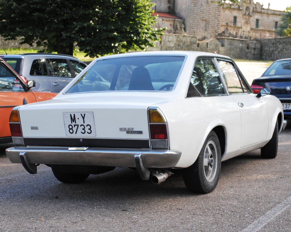 Seat 124 Coupe