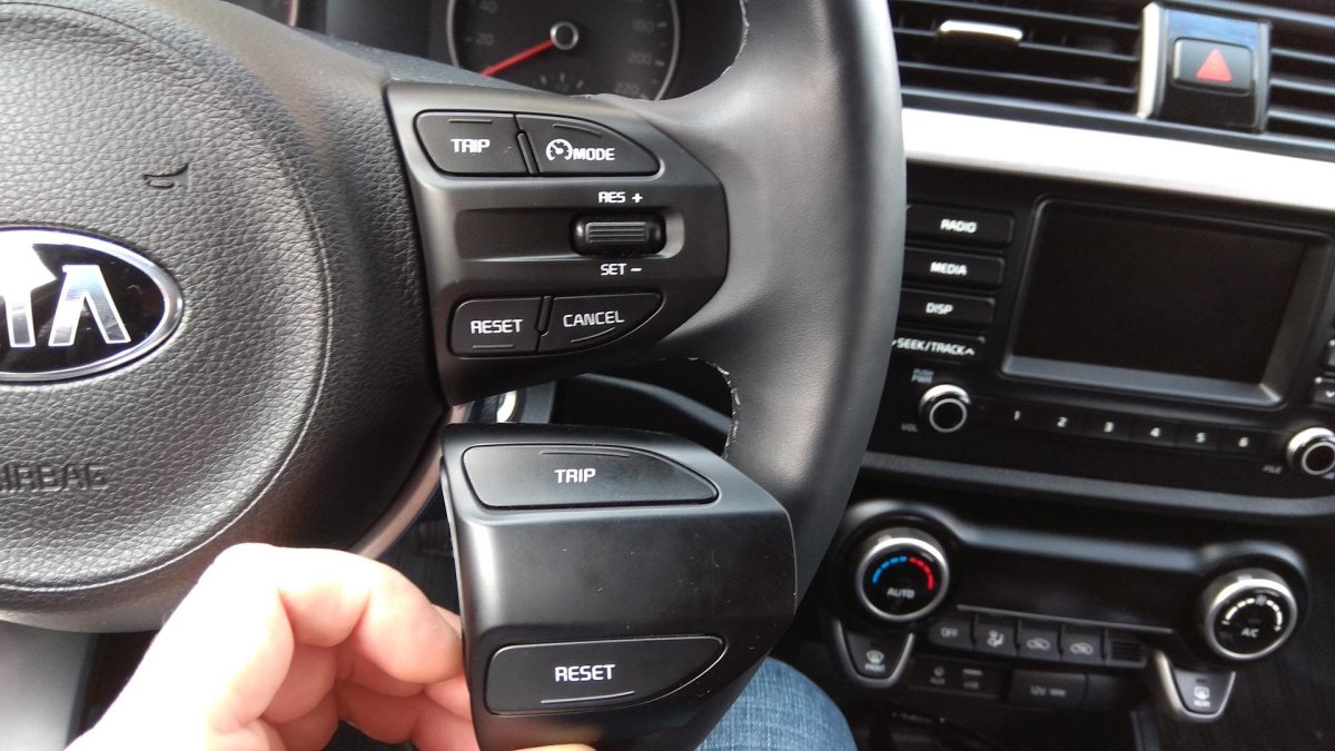 Кнопка Set в Киа Рио