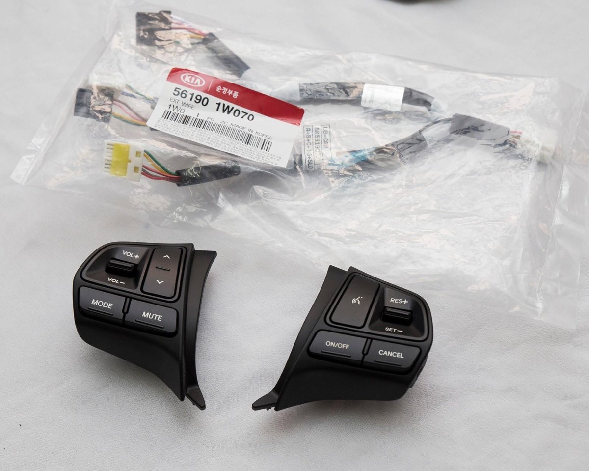 Кнопки круиз контроля Киа Рио 3