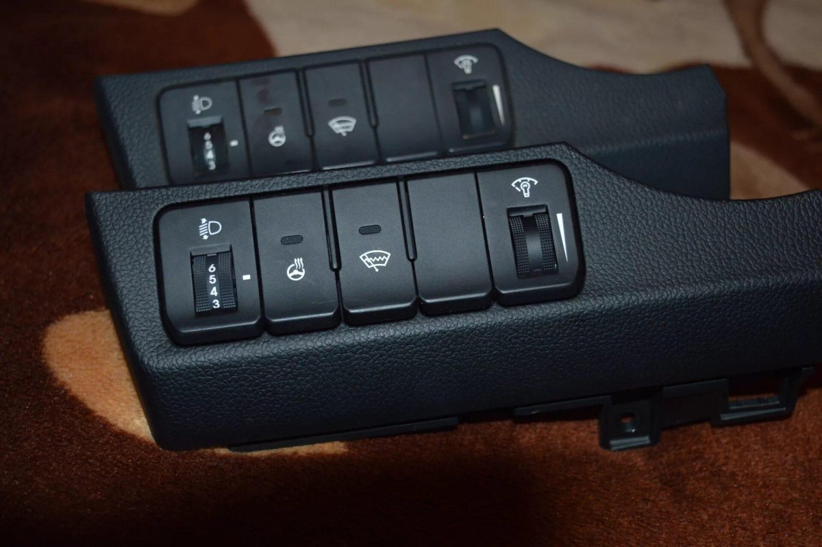Kia Rio 2012 кнопка ESP