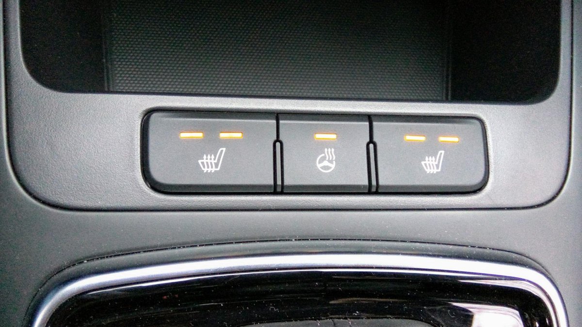 Кнопки подогрева Киа Рио 4