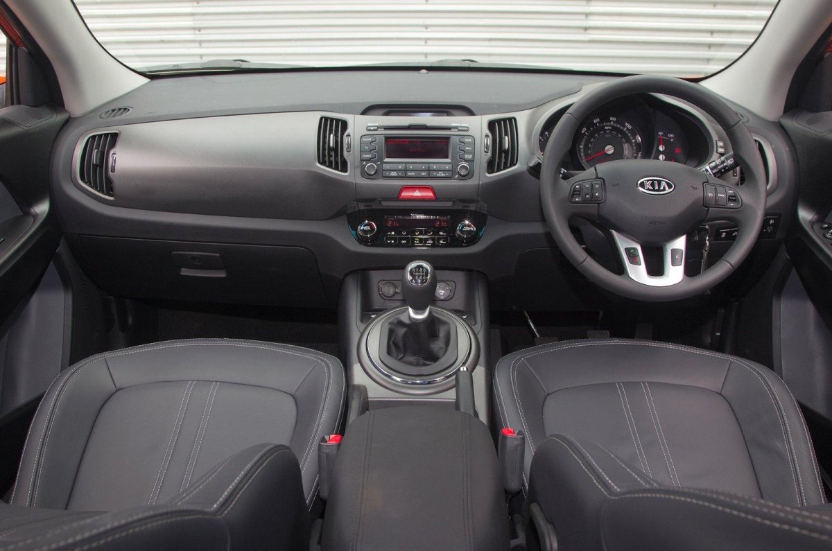 Kia Sportage 2010 салон