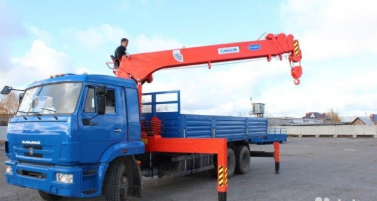 Манипулятор КАМАЗ стрела 7 тонн борт 10