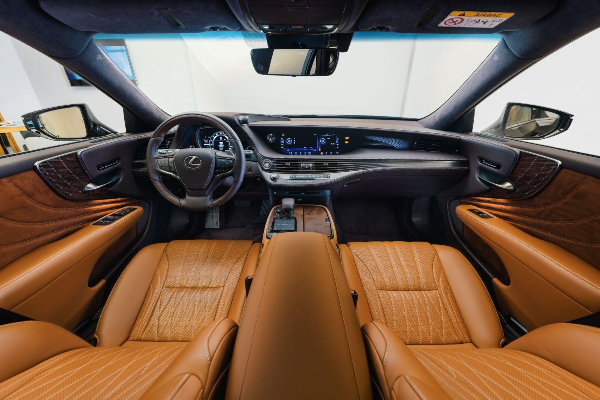 Новый Лексус лс 500