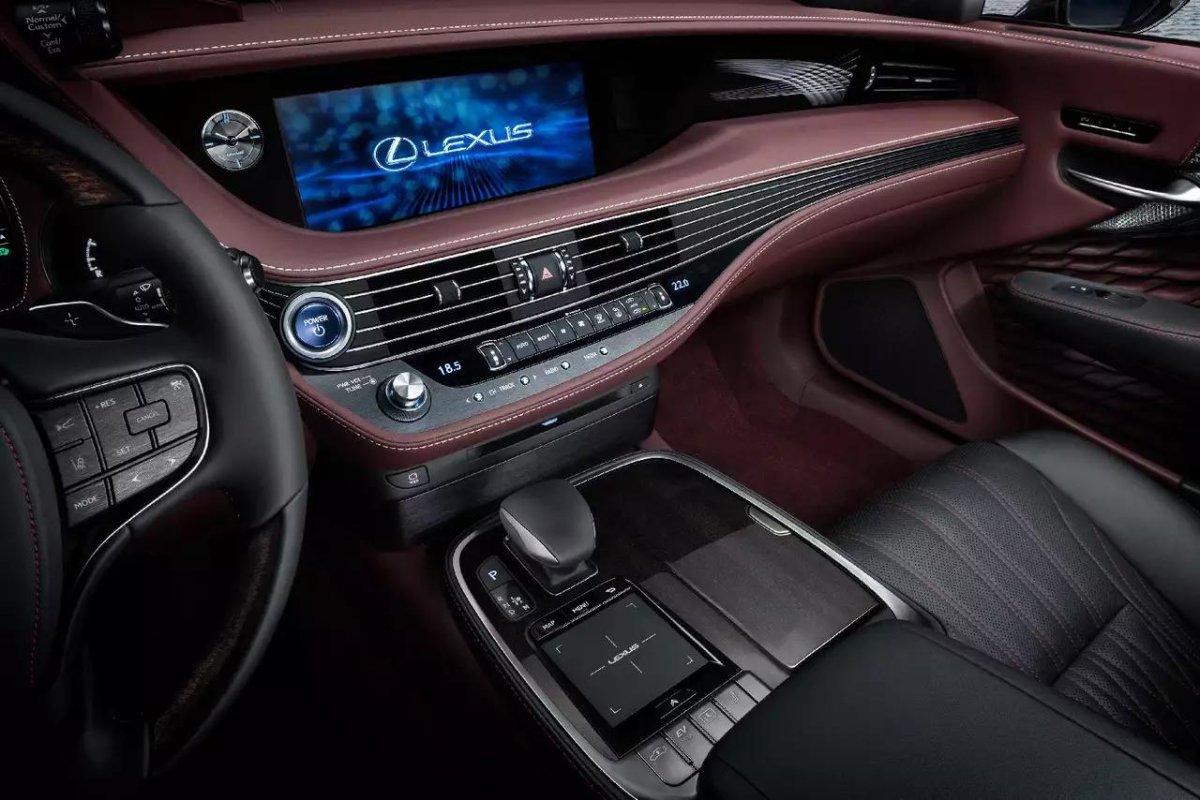 Новый Лексус лс 500