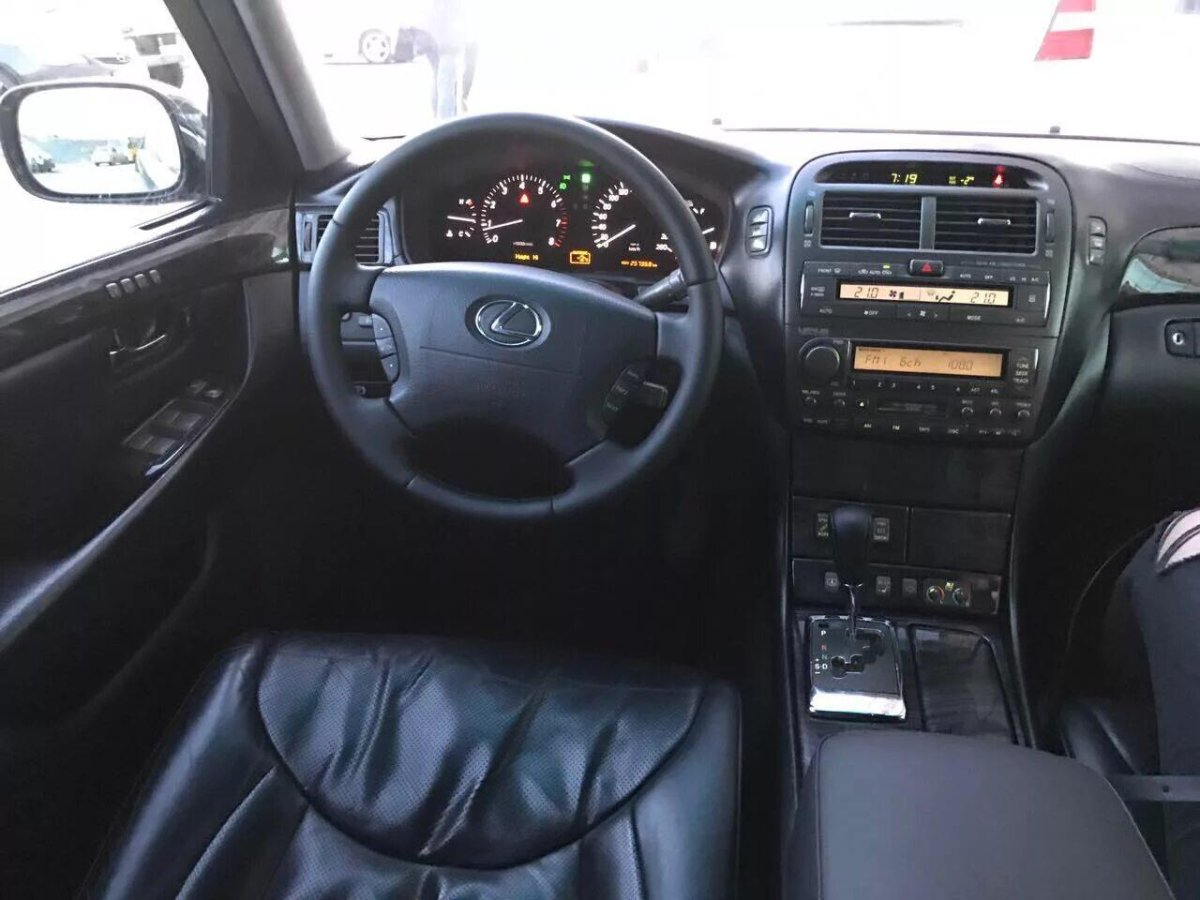 Лексус лс 430 салон