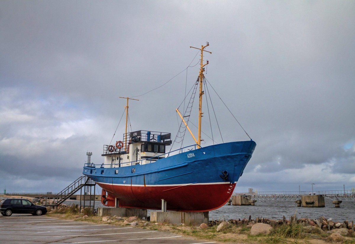 Рыболовецкий Баркас морской сейнер