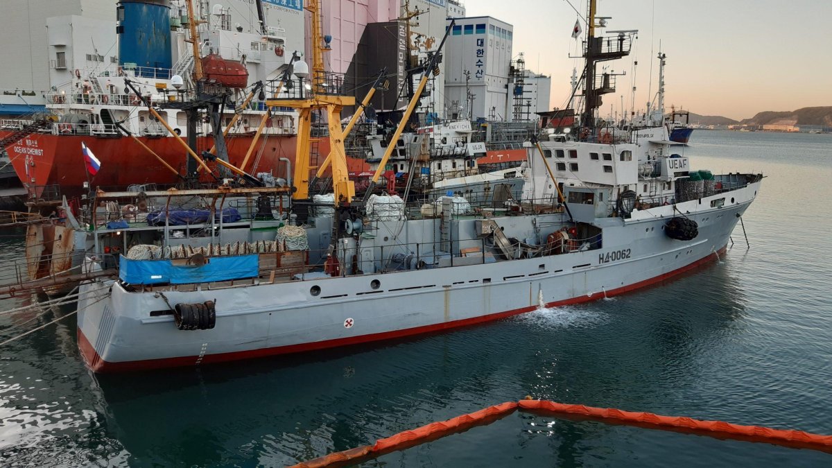 Рыболовный траулер стр 503