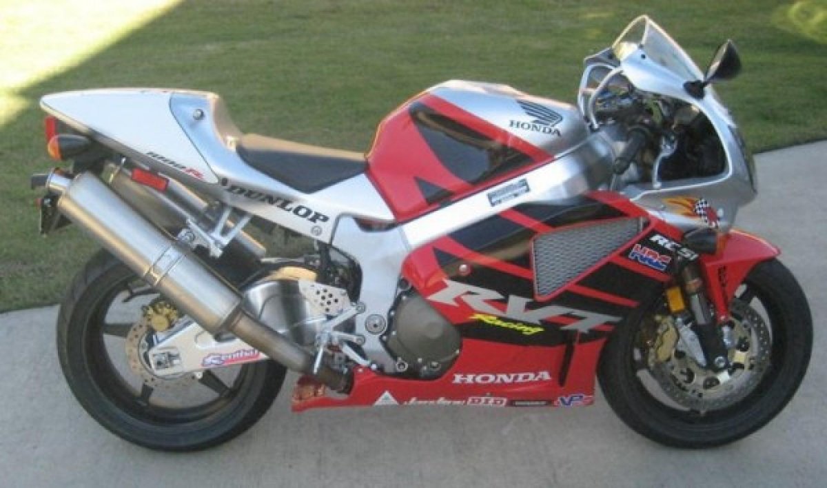 Honda rvt1000r rc51