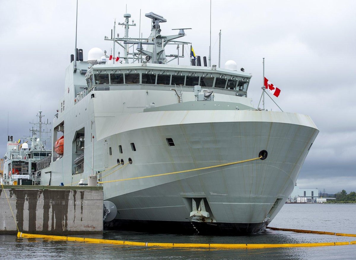 Патрульный ледокол HMCS Harry Dewolf (430)