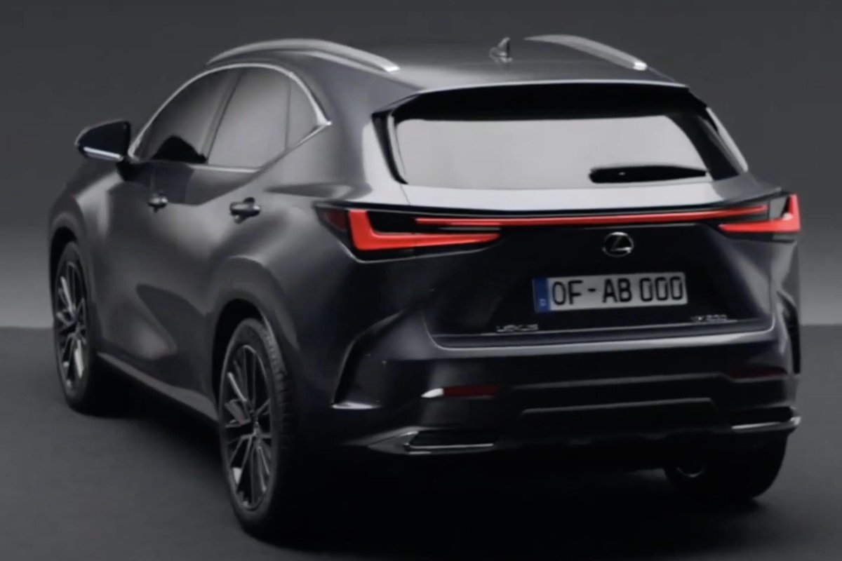 Лексус NX 2022