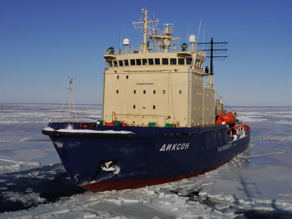 Корабль Диксон