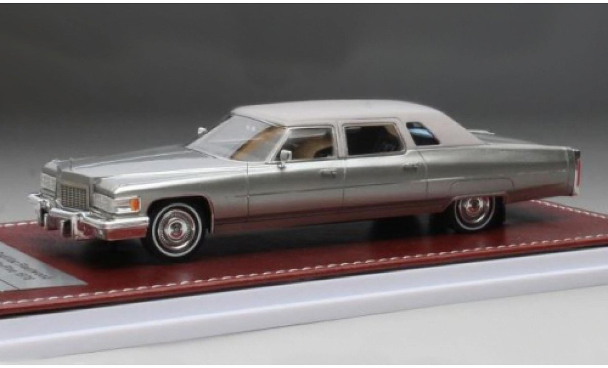 Cadillac Fleetwood 1/43