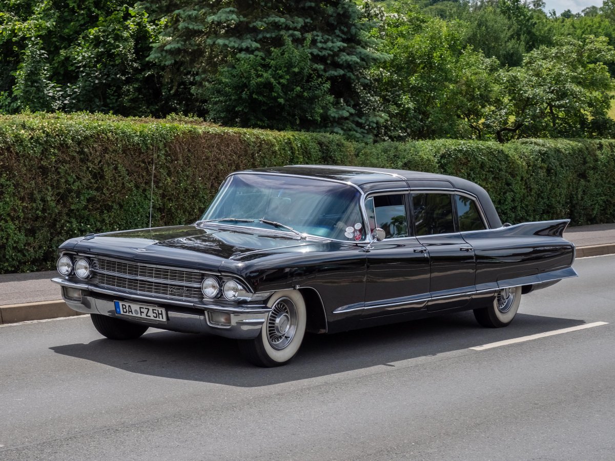 Cadillac Fleetwood 75 Limousine