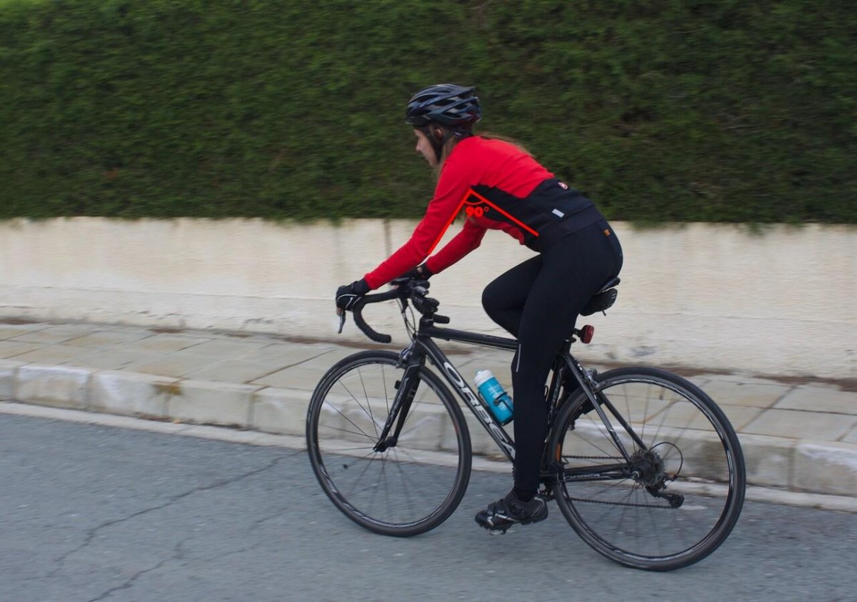 Посадка на шоссейном велосипеде