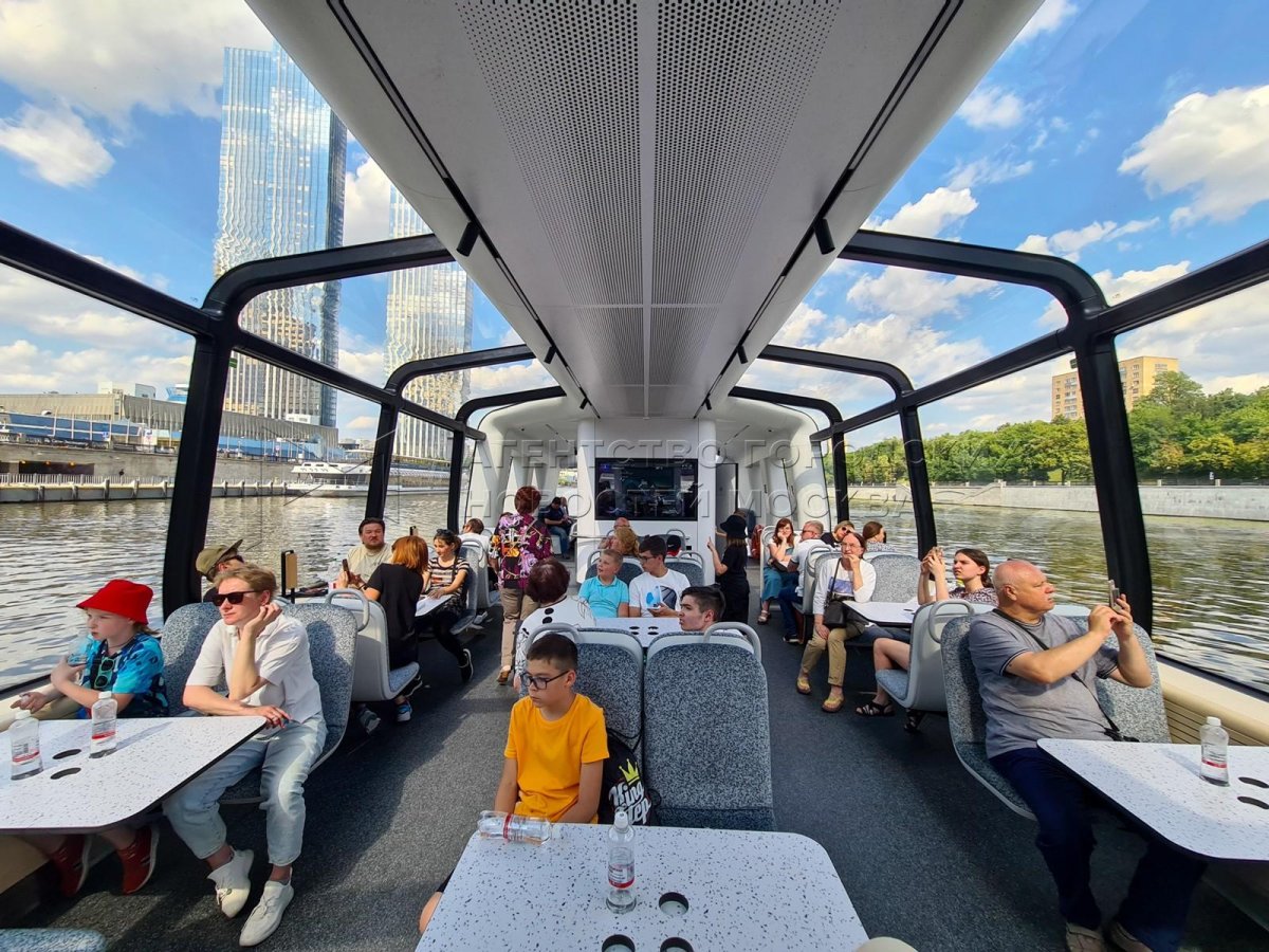 Речной трамвайчик