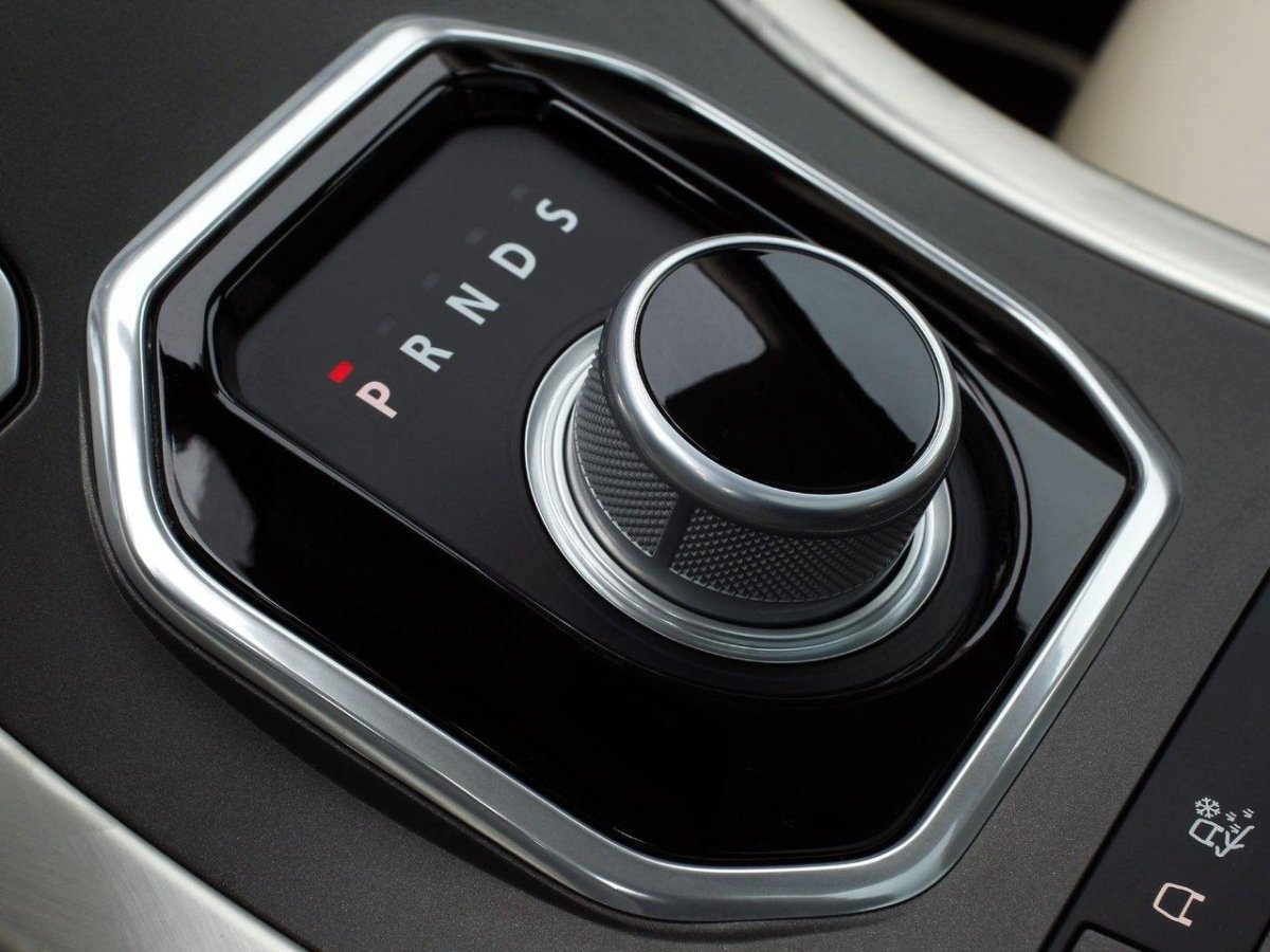 Рендж Ровер Эвок коробка передач