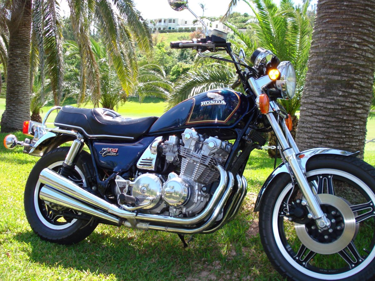 Honda CB 900
