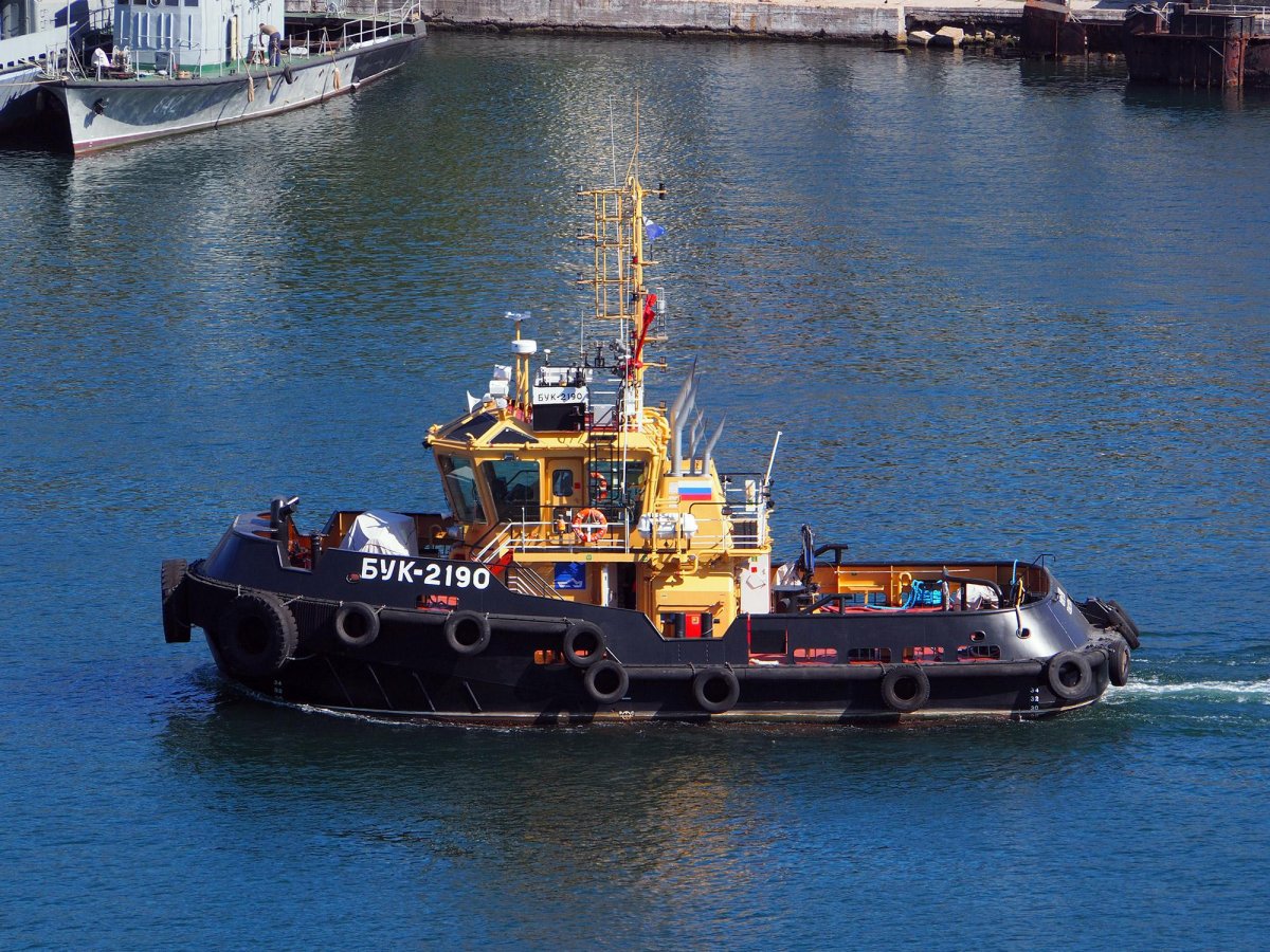 Рейдовый буксир «бук-2190» проекта 04690
