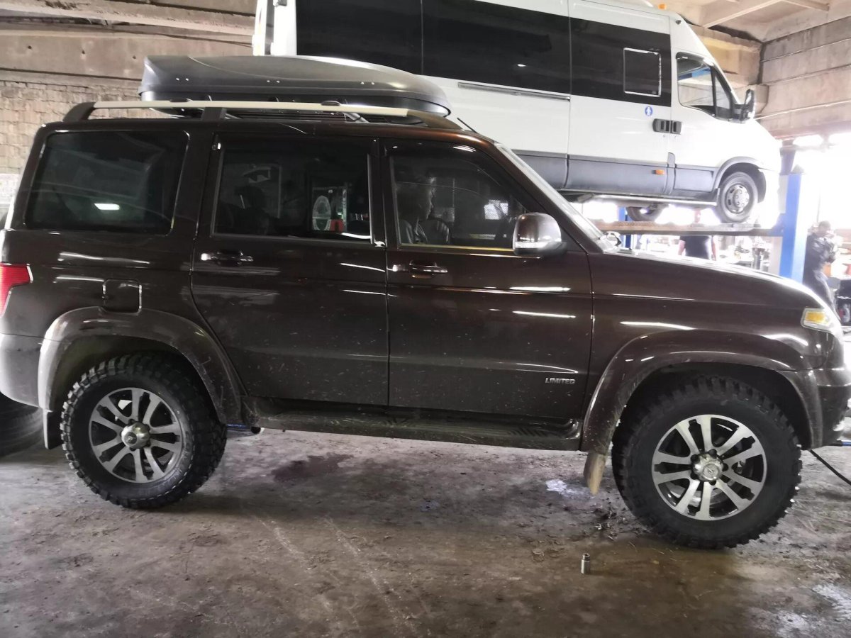 УАЗ Патриот р18