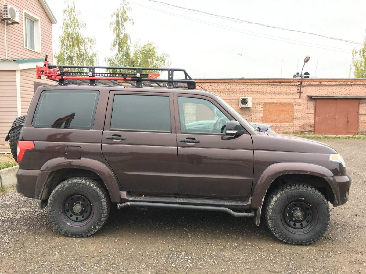 УАЗ Патриот r16
