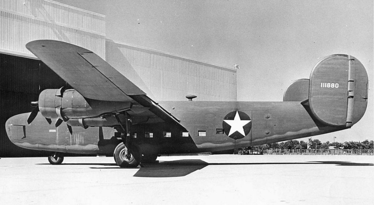 Consolidated c-87 Liberator Express