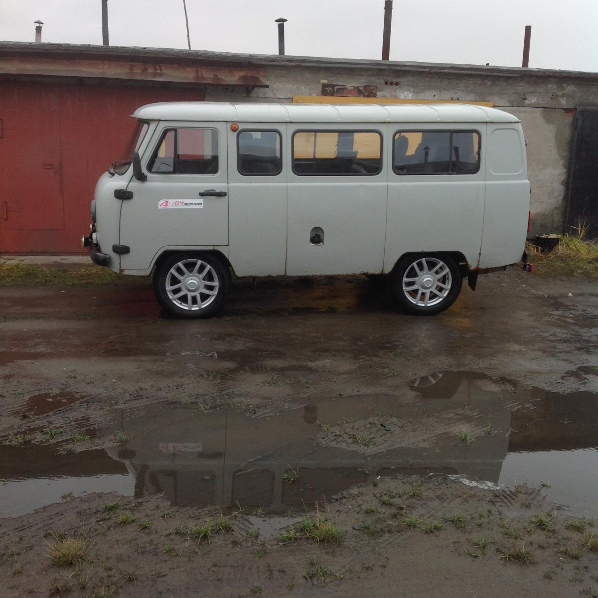 УАЗ Буханка на 18 дисках