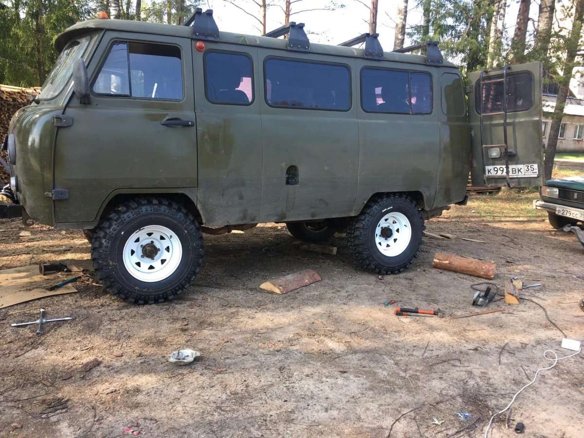 УАЗ Буханка на 32 нортеках