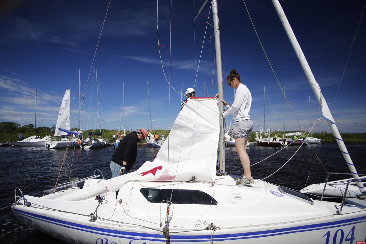 Парусная яхта Рикошет 550