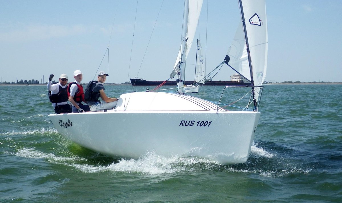 Яхта микро класса Сильвер 550