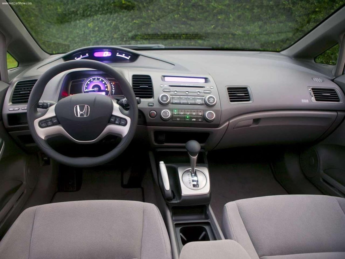 Honda Civic 2007 седан салон