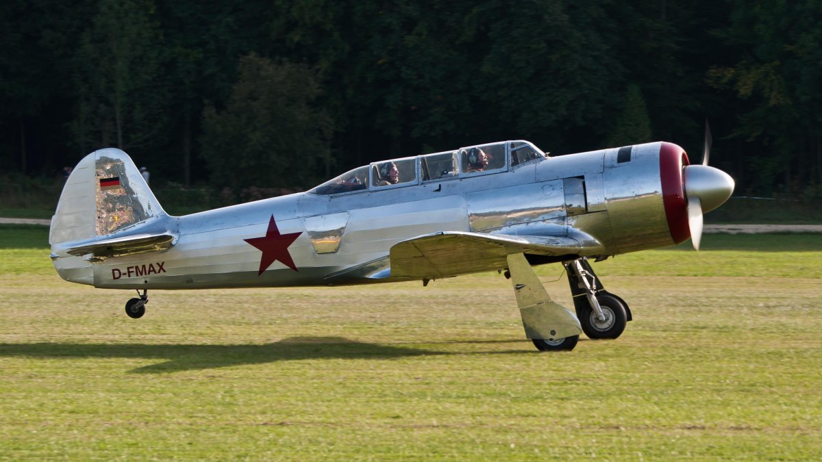 Yak-11