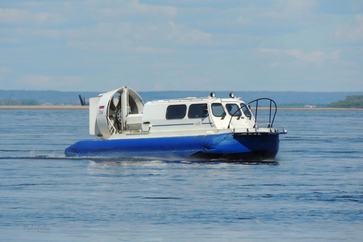 Теплоход Якутск Нижний Бестях