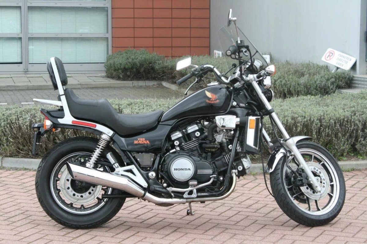Honda vf1100 Magna
