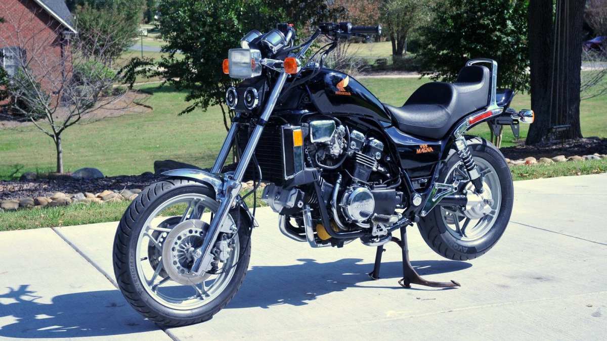 Honda Magna 1100