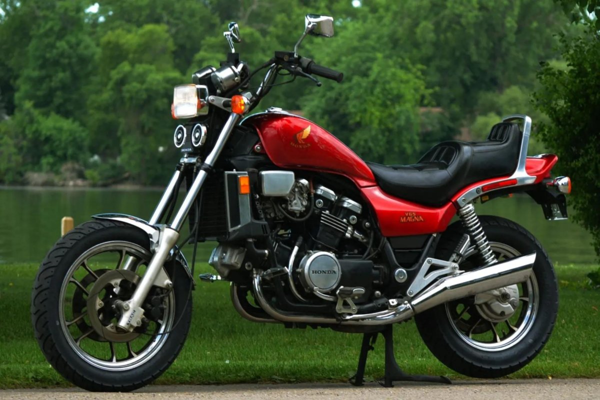 Honda vf1100 Magna