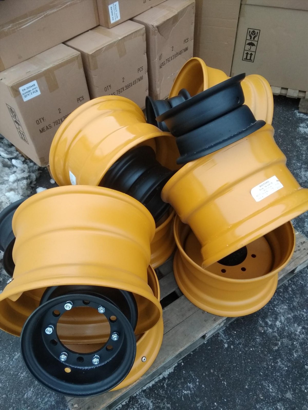 Колесные диски на погрузчик lj952