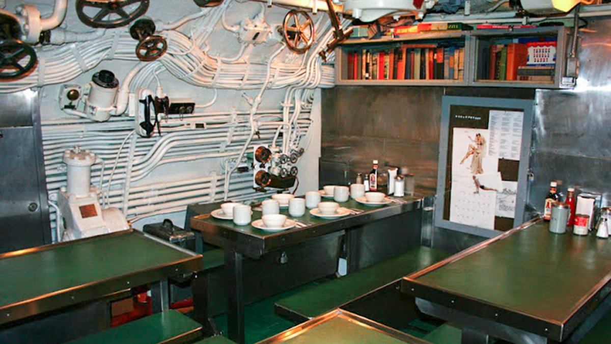 Камбуз на атомной подводной лодки