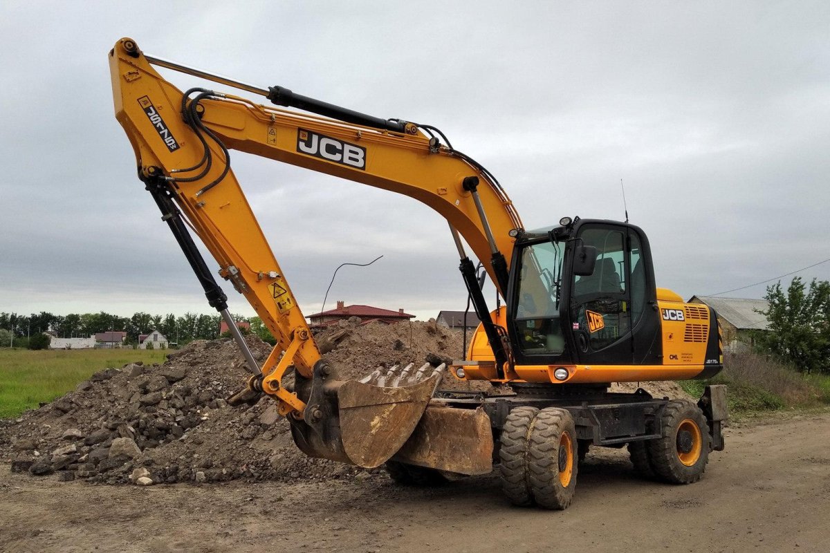 Колесный экскаватор JCB js 175w