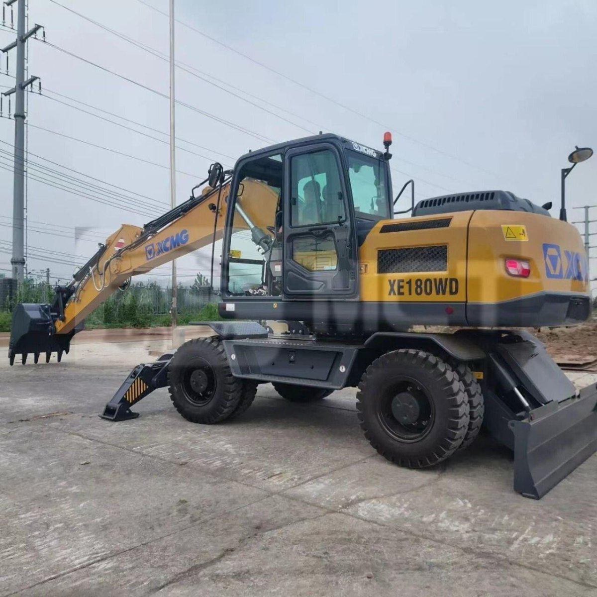 XCMG xe180wd колесный экскаватор