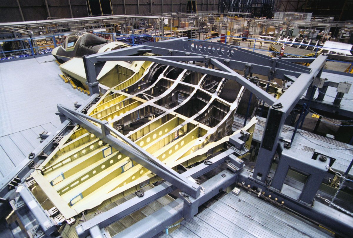 Стапель сборки центроплана